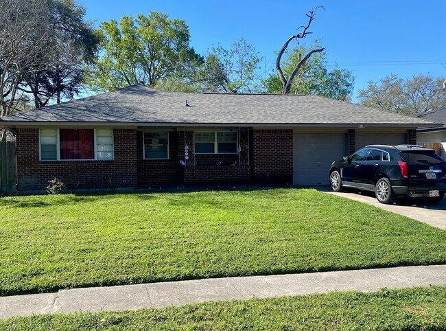 property at 4329 Kinglet St