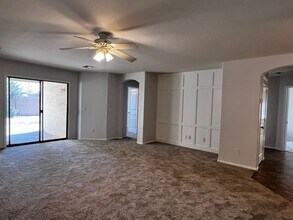 3669 E Ironhorse Rd in Gilbert, AZ - Building Photo - Building Photo