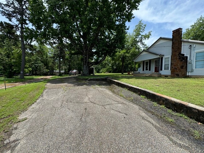 property at 2348 TX-154