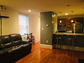 325 S 12th St in Philadelphia, PA - Building Photo - Building Photo