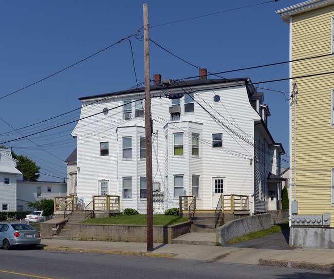 2213-2219 S Main St in Fall River, MA - Building Photo - Building Photo