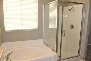 25556 Cedar River Ct in Menifee, CA - Building Photo