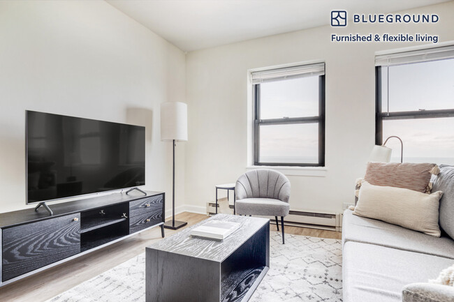 1400 N Lake Shore Dr, Unit FL15-ID554