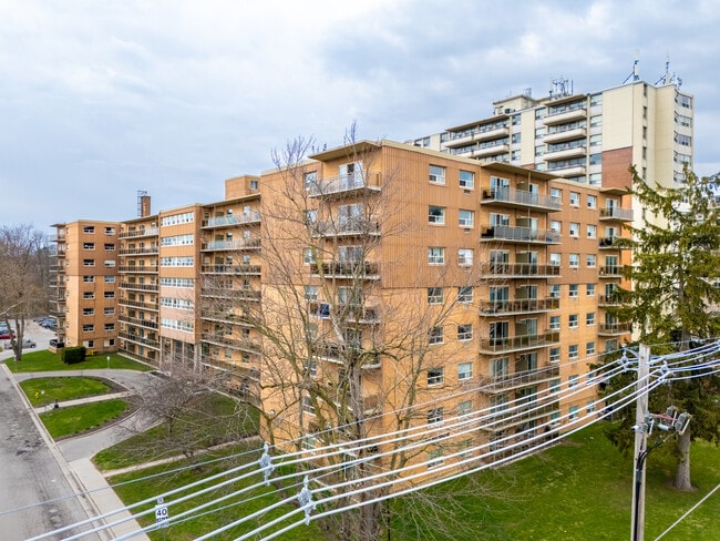 Parkdale Place in London, ON - Building Photo - Building Photo