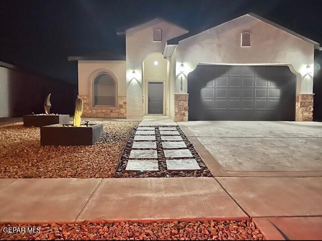 2836 Tierra Oasis St in El Paso, TX - Building Photo