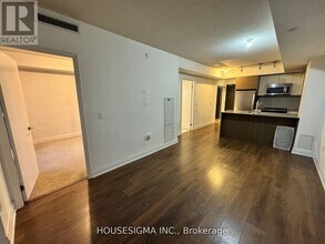 9 Valhalla Inn Rd in Toronto, ON - Building Photo - Building Photo