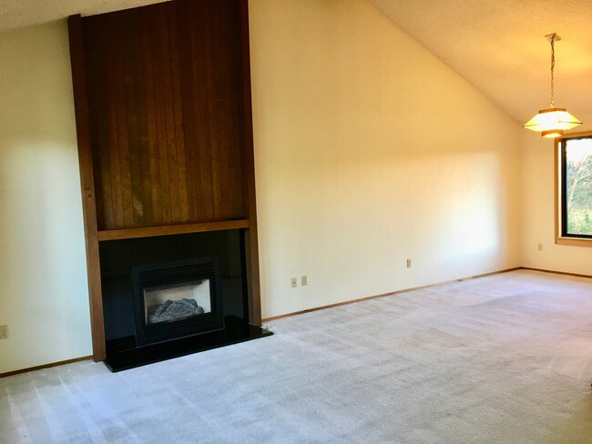 3940 172nd Ave NE in Redmond, WA - Building Photo - Building Photo