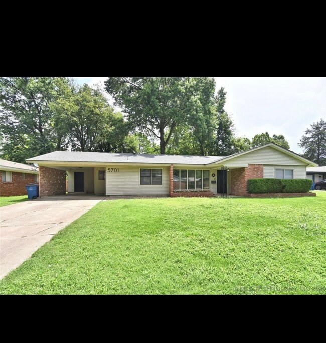 property at 5701 S Rockford Pl