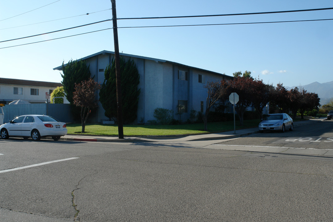 Beachwood Apartments in Carpinteria, CA - Building Photo