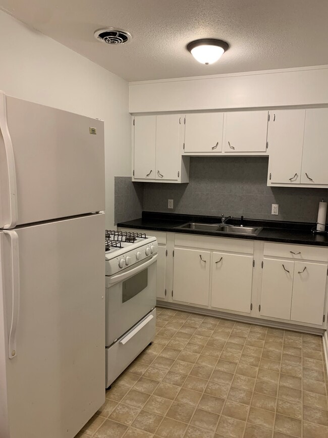 2209 Philo Rd in Urbana, IL - Building Photo - Building Photo