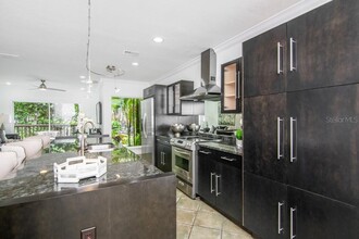 1132 Shipwatch Cir in Tampa, FL - Building Photo - Building Photo