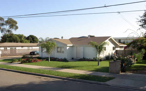 1147-1149 Grove Ave in Imperial Beach, CA - Building Photo - Building Photo