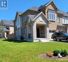 78 Pettitt Dr in Guelph, ON - Building Photo