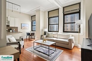 211 Union St in Nashville, TN - Building Photo