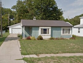 205 Byron Ave in Waterloo, IA - Building Photo