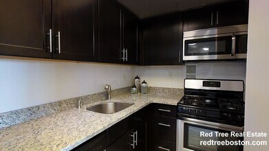 200 Freeman St, Unit #535 in Brookline, MA - Building Photo - Building Photo