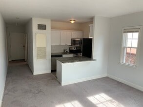 201 Massachusetts Ave NE, Unit 403 in Washington, DC - Building Photo - Building Photo