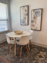 7511 Gramercy Way, Unit 101 in San Antonio, TX - Building Photo - Building Photo