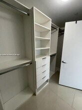 16385 Biscayne Blvd in Aventura, FL - Building Photo - Building Photo