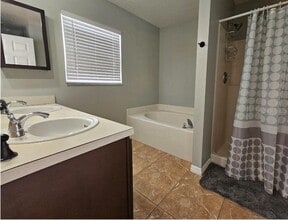 12003 Prairie Meadows Dr in Orlando, FL - Building Photo - Building Photo