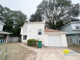 2229 Monahan Ct in Fort Walton Beach, FL - Building Photo