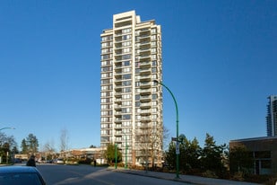 7315 Edmonds St in Burnaby, BC - Building Photo