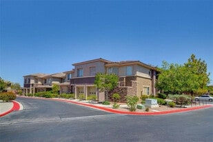 720 Peachy Canyon Cir, Unit 104 in Las Vegas, NV - Building Photo