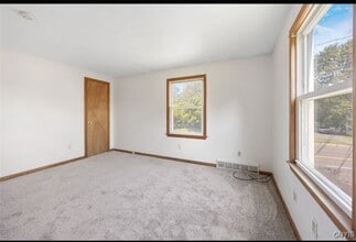 5696 Caughdenoy Rd in Clay, NY - Building Photo - Building Photo