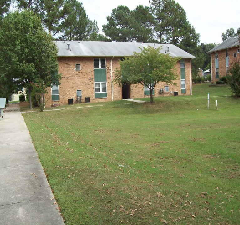 Hill Crest Apartments in Hopewell, VA - Foto de edificio