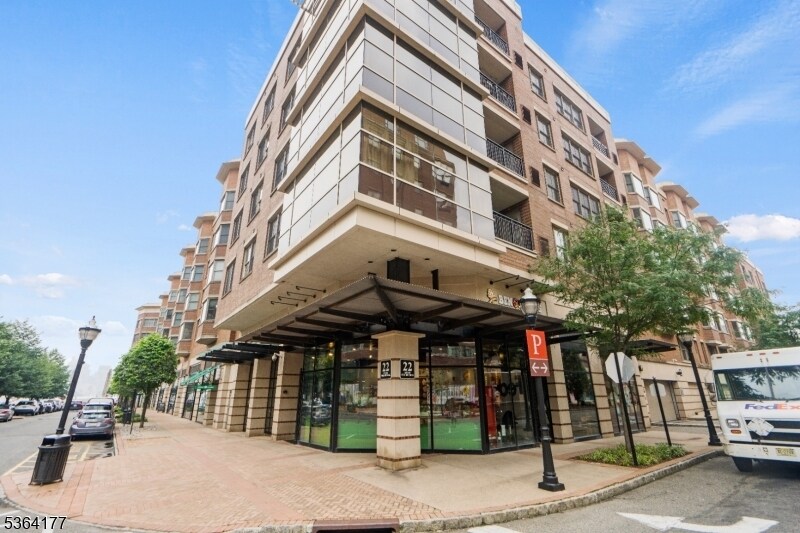 20 Ave at Port Imperial in West New York, NJ - Building Photo