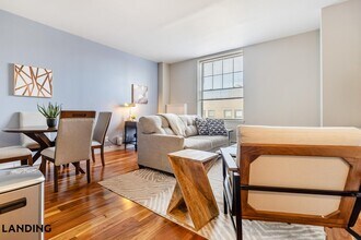 265 College St, Unit 03P in New Haven, CT - Building Photo - Building Photo