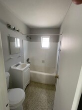 711 Gotham Ct-Unit -B in West Palm Beach, FL - Building Photo - Building Photo