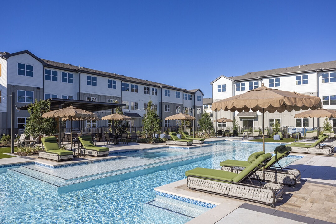 Cypress Terra in Houston, TX - Building Photo