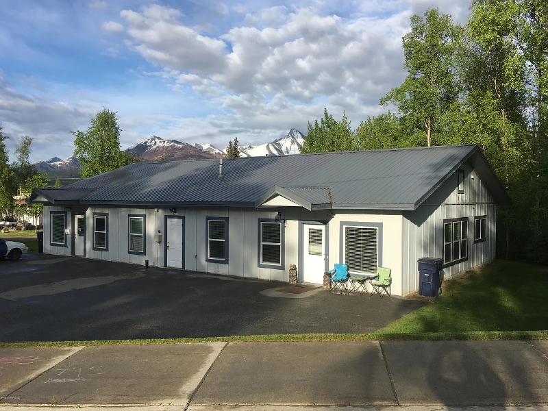 1021 S Lucas Way in Palmer, AK - Building Photo