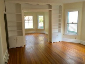 1075 Park Ave-Unit -1 in Schenectady, NY - Building Photo - Building Photo