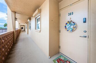 9 Haig Pl in Dunedin, FL - Building Photo - Building Photo