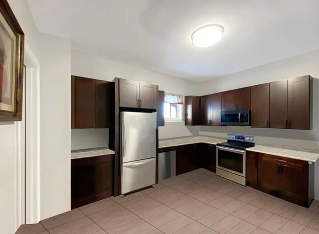 property at 7055 N Clark St