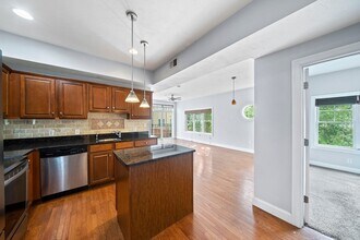 163 Rumford Ave in Mansfield, MA - Building Photo - Building Photo