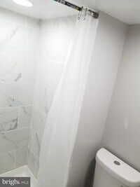 2046 Harman Ave photo'