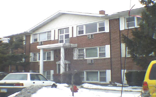 10138 Hartford Ct in Schiller Park, IL - Foto de edificio