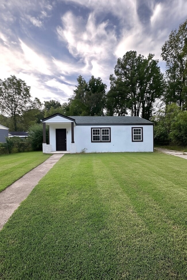 property at 2005 Henry Crumpton Dr