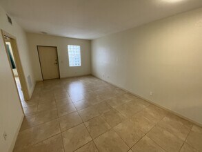 8312 Bernwood Cove Loop in Ft. Myers, FL - Building Photo - Building Photo