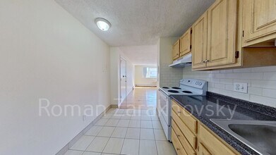 88 Gardner St in Boston, MA - Foto de edificio - Building Photo