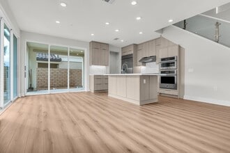 720 Olivier Dr in Placentia, CA - Building Photo - Building Photo