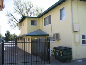 1321 W Avenue I in Lancaster, CA - Building Photo - Building Photo