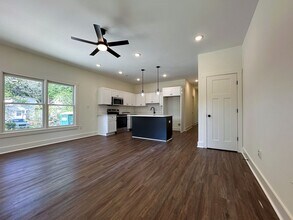 382 N Chase St in Athens, GA - Building Photo - Building Photo