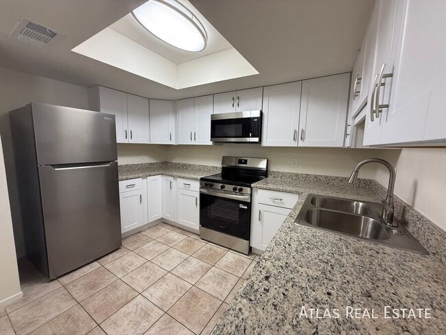 16733 E Ashbrook Dr in Fountain Hills, AZ - Building Photo - Building Photo