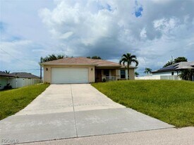1409 NE 10th Terrace in Cape Coral, FL - Building Photo