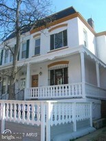 738 Gresham Pl NW in Washington, DC - Building Photo