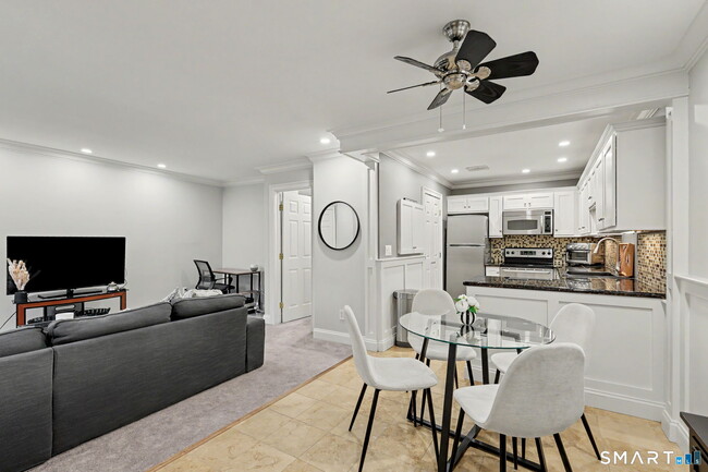 property at 2289 Bedford St